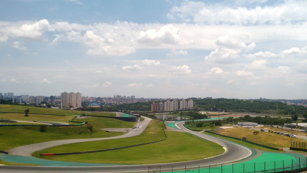 Autódromo de Interlagos completa 80 anos de história